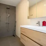 De Dassenburcht Forest House בית נופש