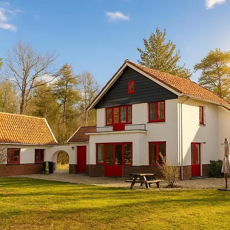 Casa vacanze De Dassenburcht Forest House Emst