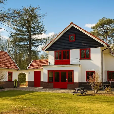 Casa vacanze De Dassenburcht Forest House Emst