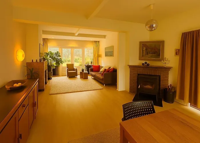 Casa vacanze De Dassenburcht Forest House *